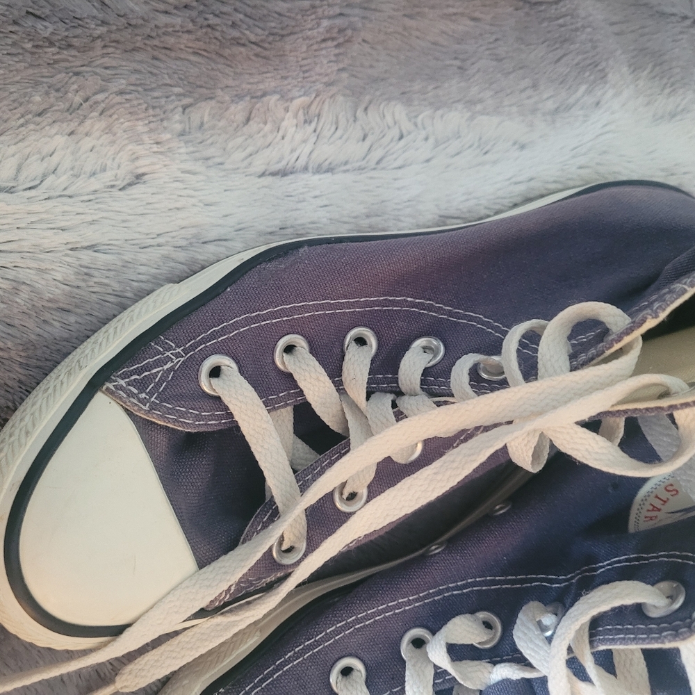 Converse High-Top Sneakers Size 8 - Picture 5 of 11